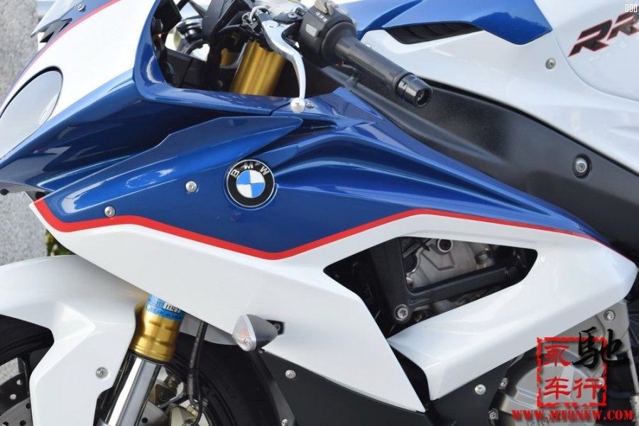 2015 S1000RR (22).jpg