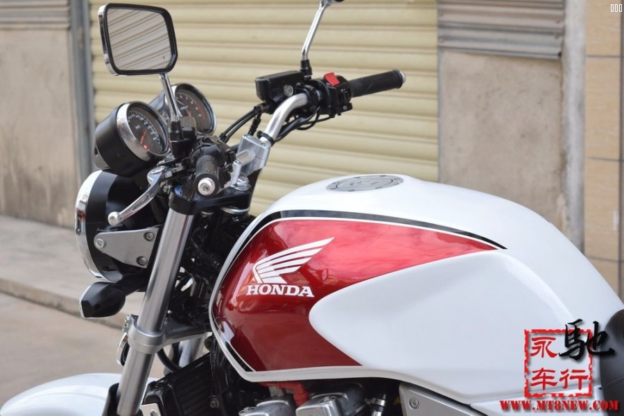 2007 CB1300 (8).jpg