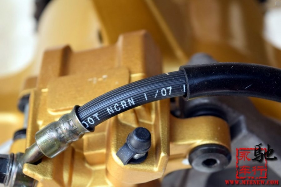 2007 CB1300 (17).jpg