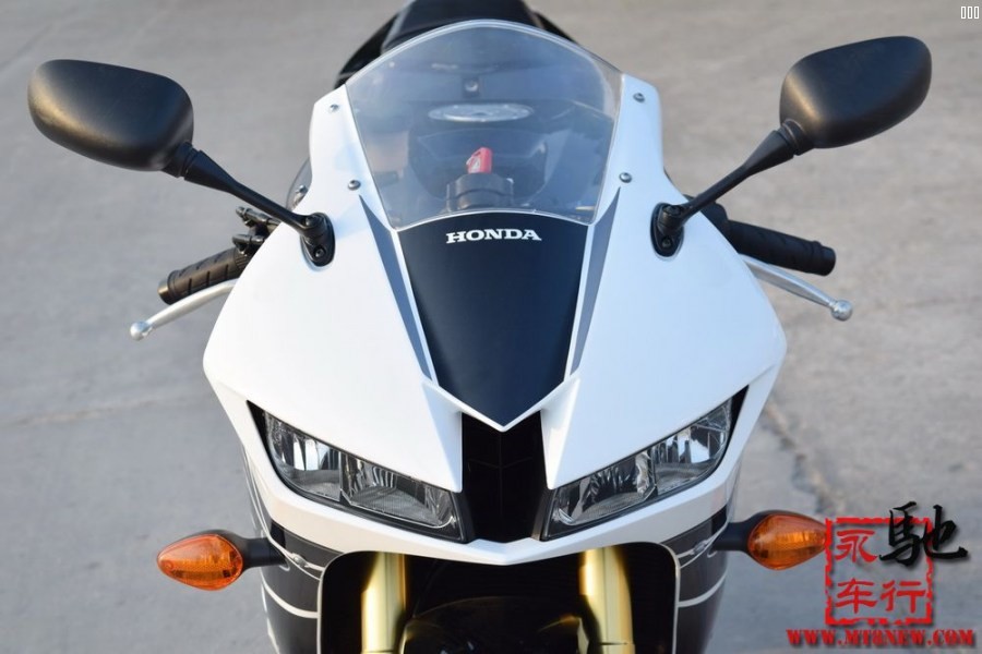 2016 CBR600RR (13).jpg