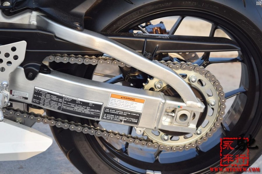 2016 CBR600RR (29).jpg