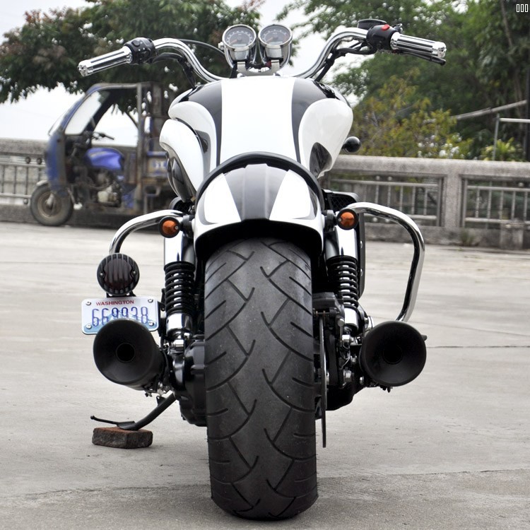 16年英国凯旋火箭2300带ABS改装款 (6)B.jpg