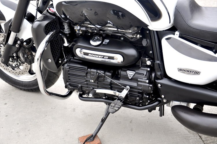 16年英国凯旋火箭2300带ABS改装款 (17)B.jpg