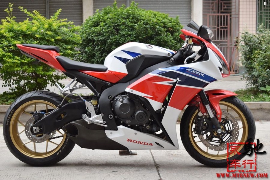 12cbr1000 (20).jpg