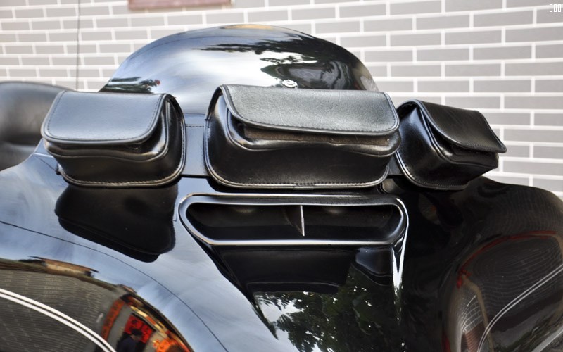 18款哈雷黑色大滑翔水冷带ABS大液晶屏带电热手把 (13)B.jpg