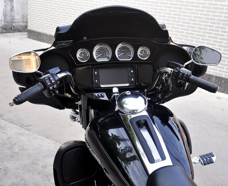 18款哈雷黑色大滑翔水冷带ABS大液晶屏带电热手把 (14)B.jpg