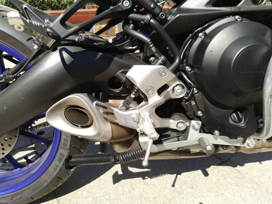 yamaha 排气.jpg