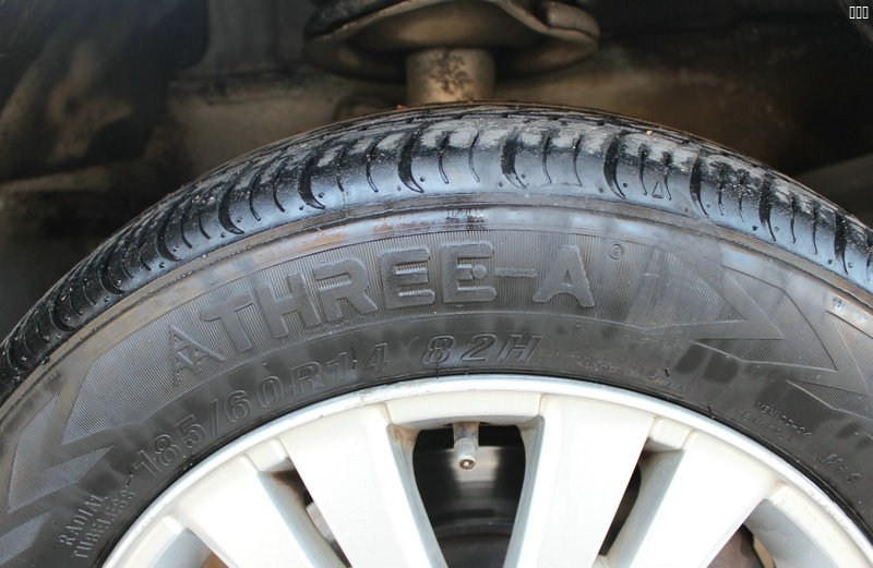 轮胎.jpg